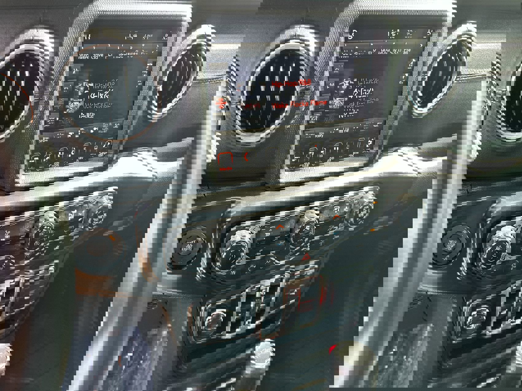 Used 2021 Jeep Gladiator Overland w/ Popular Equipment Package image 16