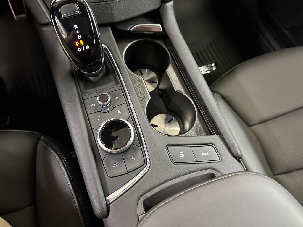 Certified 2025 Cadillac XT6 Sport w/ Technology Package image 24