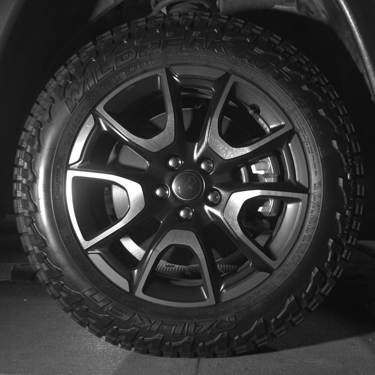 Used 2025 Jeep Compass Trailhawk image 13