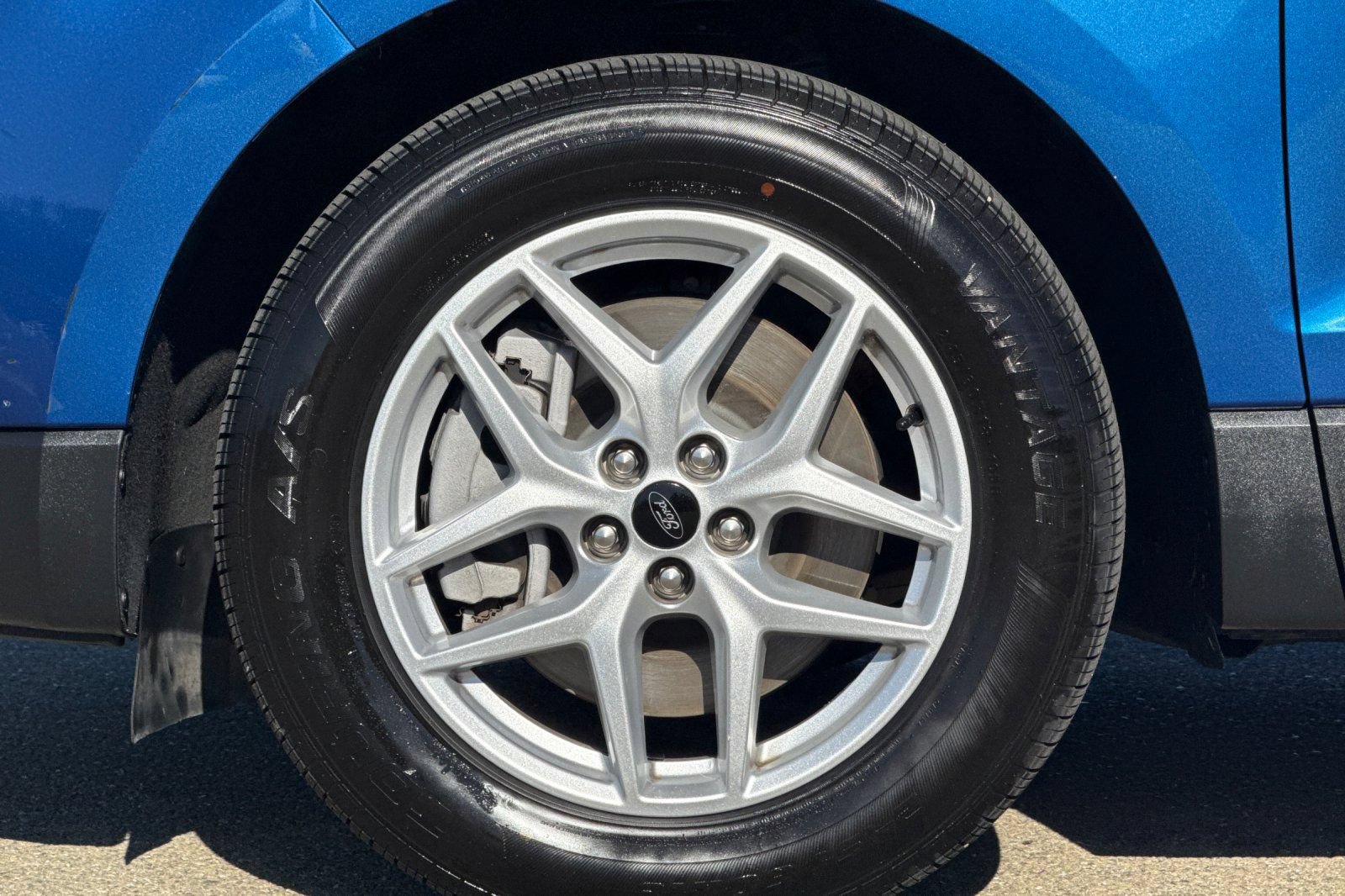 Used 2024 Ford Edge SEL AWD/4WD image 45