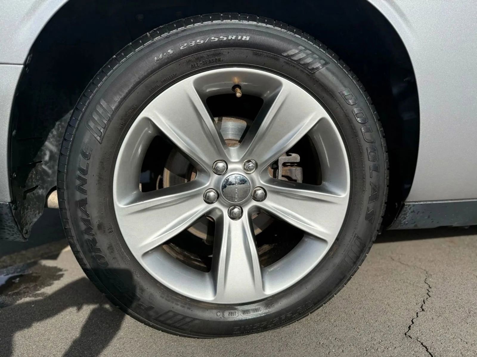 Used 2016 Dodge Challenger SXT image 28