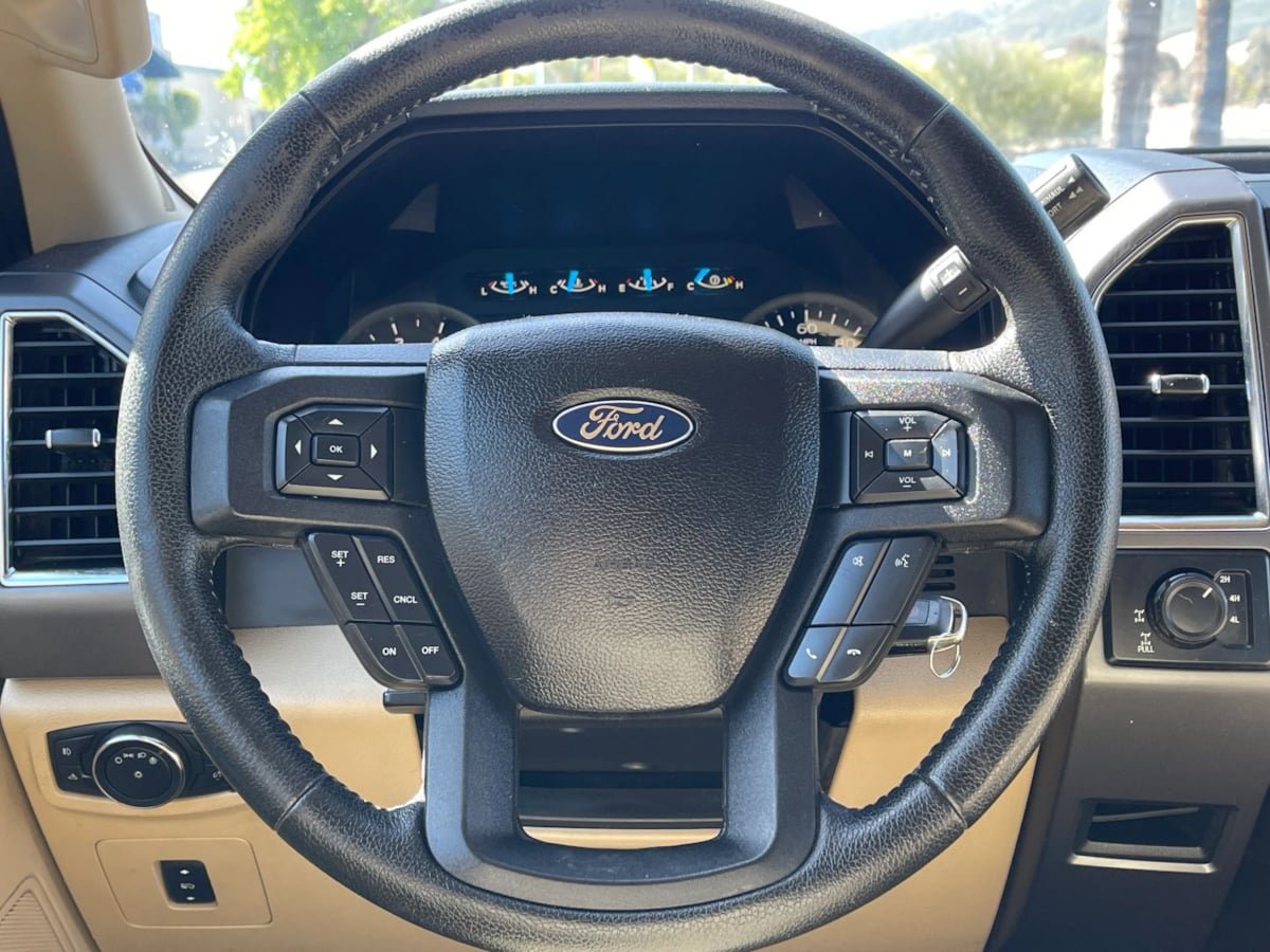 Used 2015 Ford F150 XLT w/ Equipment Group 301A Mid AWD/4WD image 27