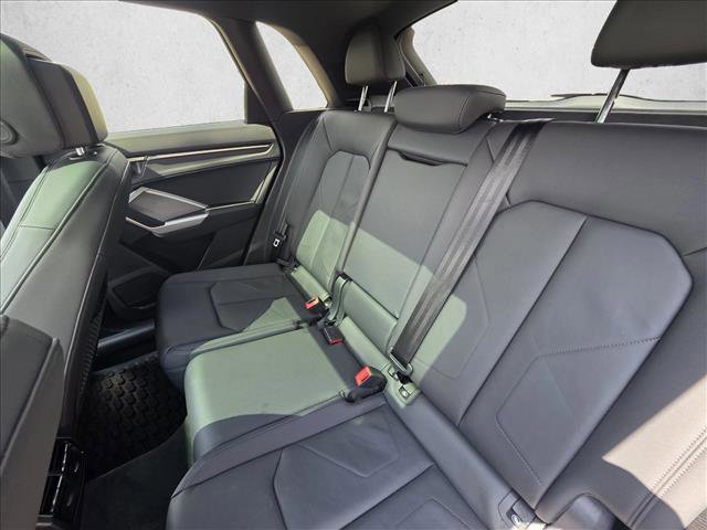 Certified 2025 Audi Q3 2.0T Premium w/ Convenience Package AWD/4WD image 16