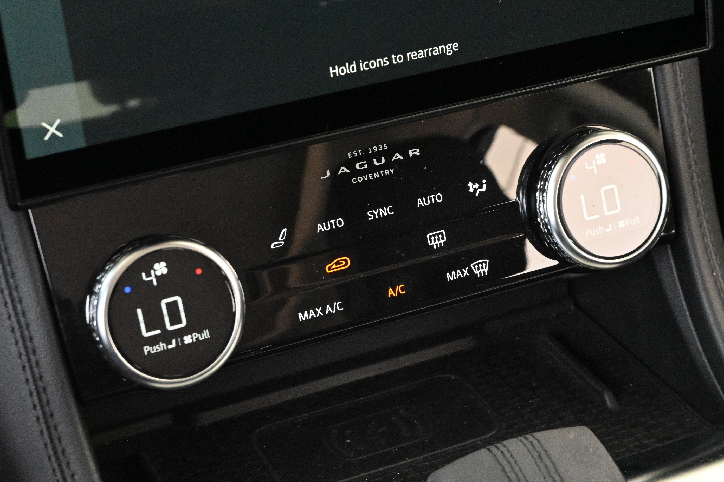 Used 2022 Jaguar F-PACE AWD/4WD image 21