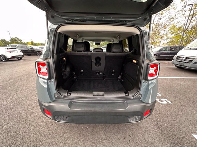 Used 2017 Jeep Renegade Limited AWD/4WD image 14