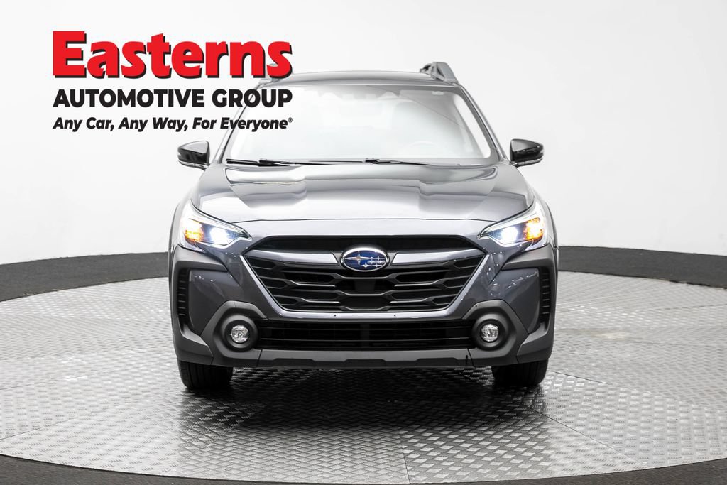 Used 2023 Subaru Outback Limited AWD/4WD image 2