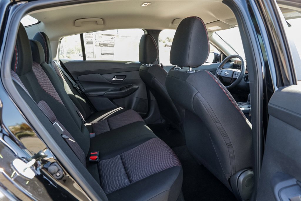 New 2026 Nissan Sentra SR w/ Floor Mat Package FWD image 22