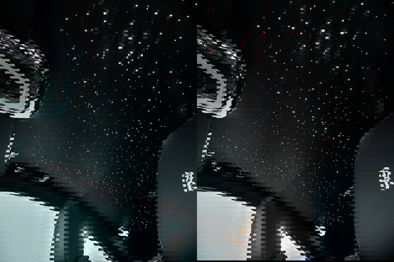 Used 2014 Rolls-Royce Wraith image 24