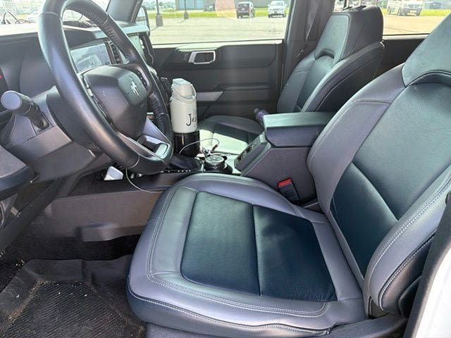Used 2022 Ford Bronco Outer Banks AWD/4WD image 3