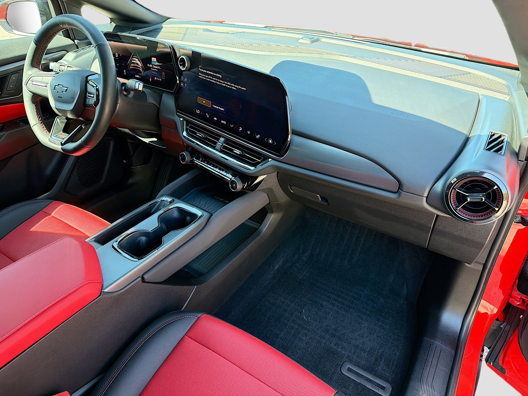 Used 2025 Chevrolet Equinox EV RS image 14