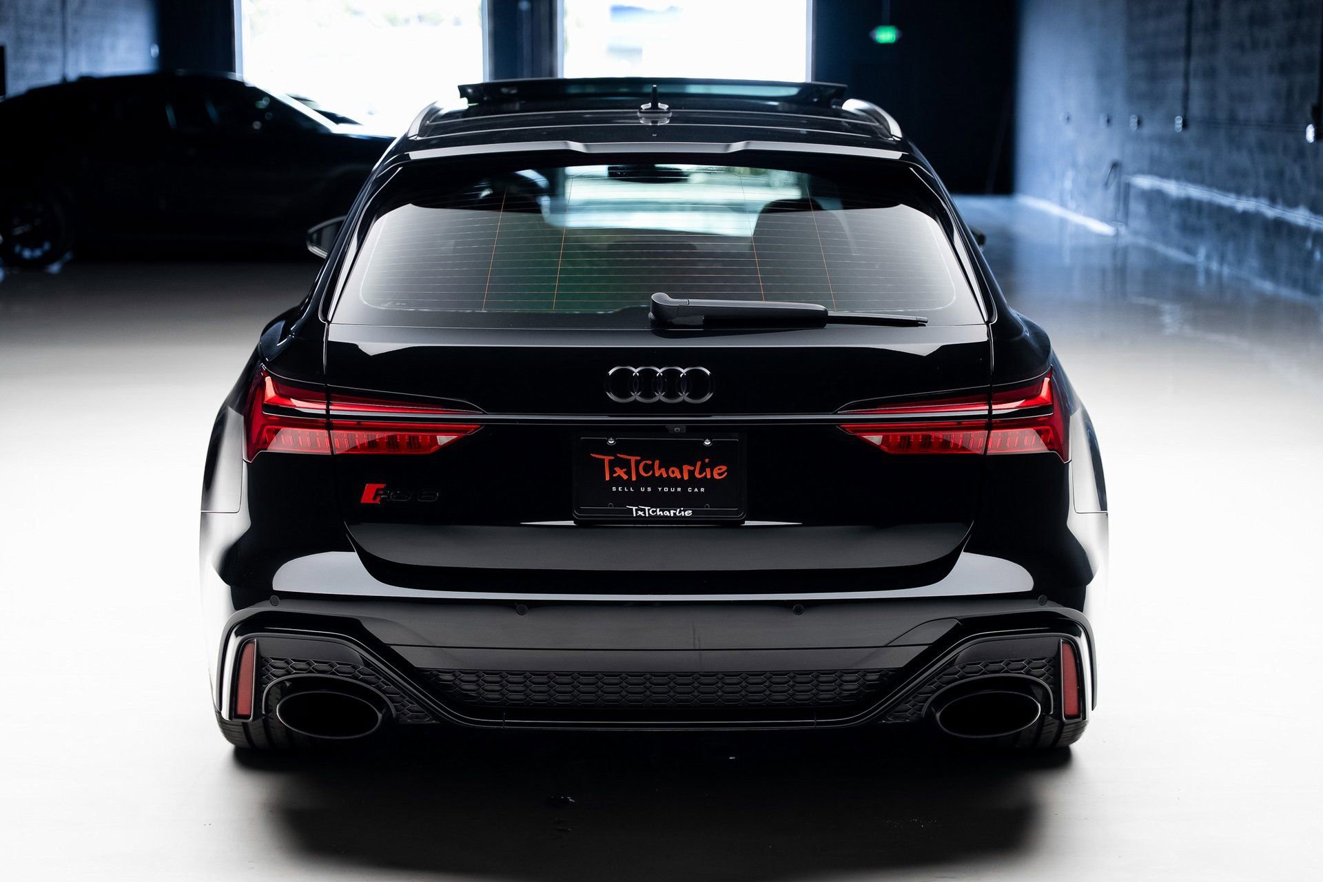 Used 2022 Audi RS 6 AWD/4WD image 23