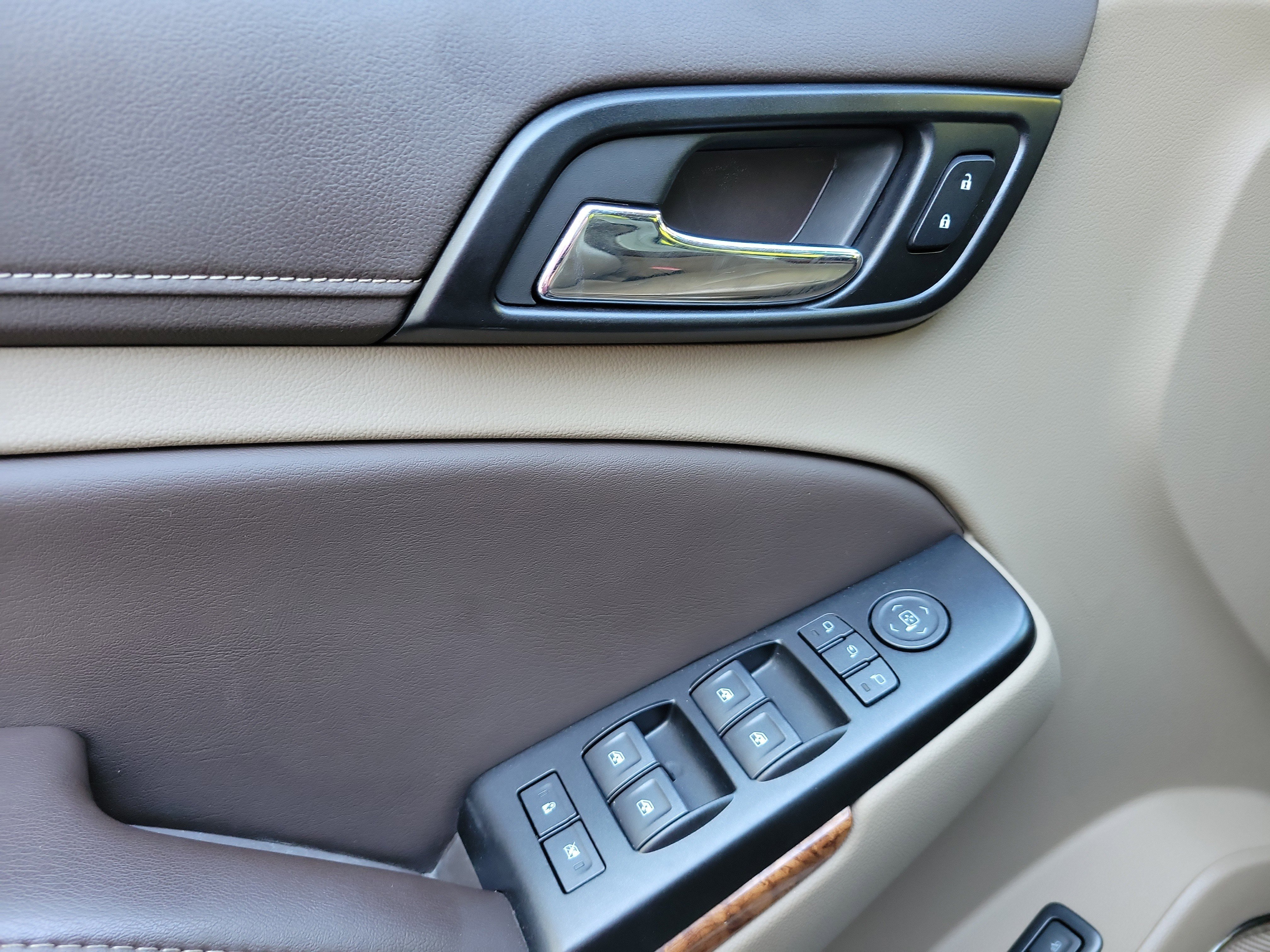 Used 2019 Chevrolet Tahoe Premier image 7