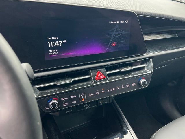 Used 2025 Kia Niro Wind w/ Wind Preserve Package FWD image 19