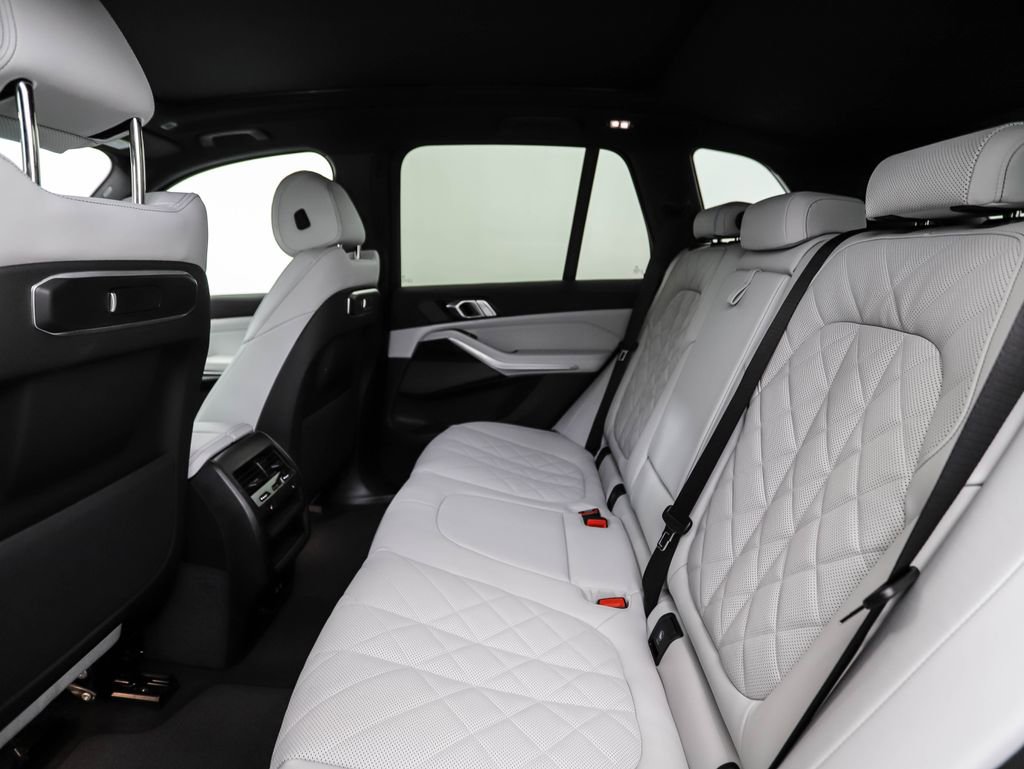 New 2026 BMW X5 xDrive40i w/ M Sport Package image 23