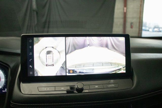 Used 2025 Nissan Rogue SL w/ Tech Package image 35