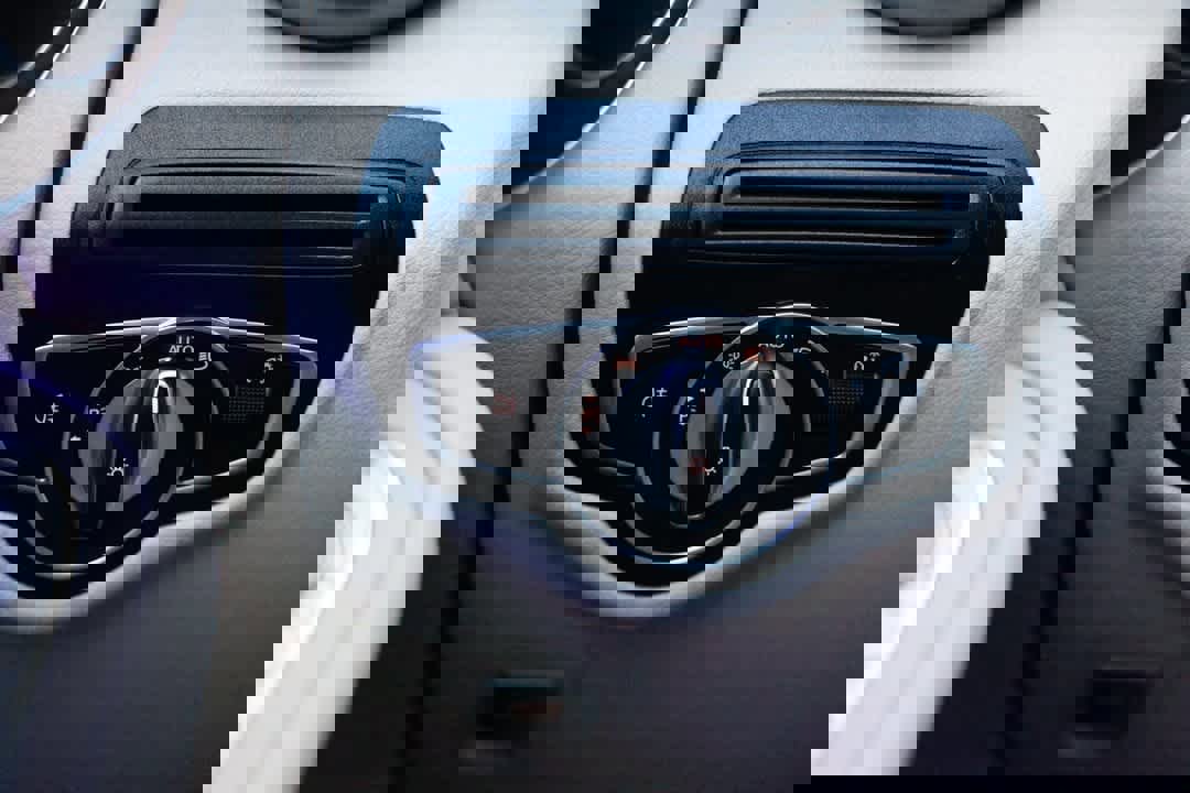 Used 2022 Mercedes-Benz GLC 300 4MATIC image 25