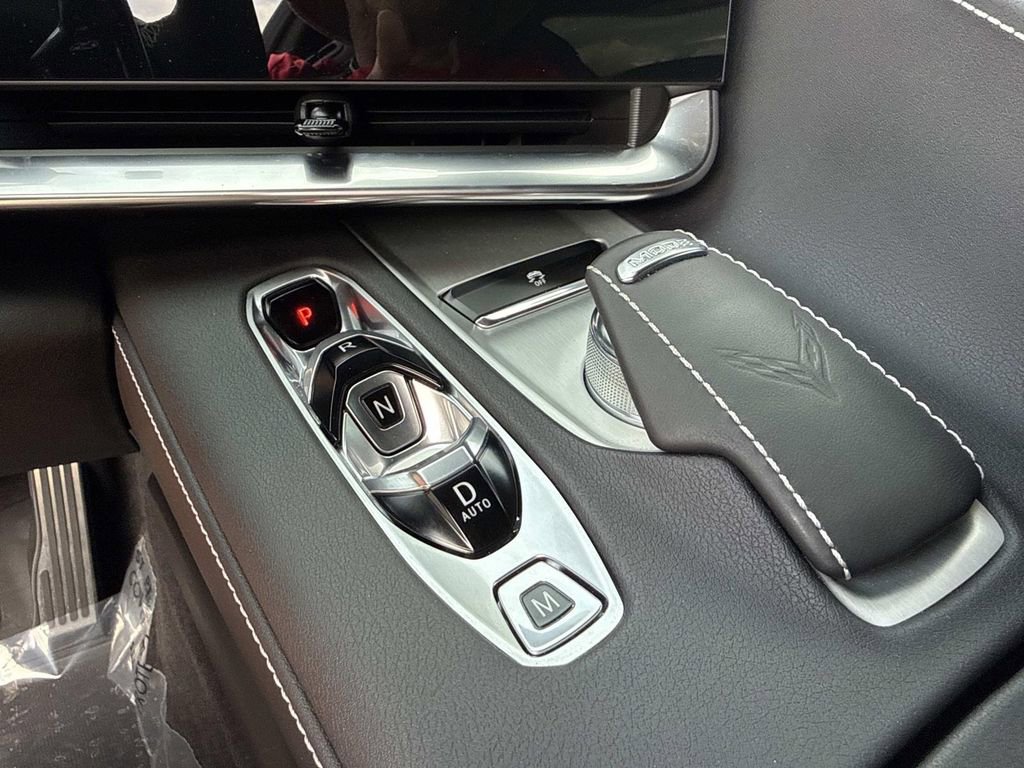 Used 2023 Chevrolet Corvette Stingray Coupe w/ Z51 Performance Package image 29