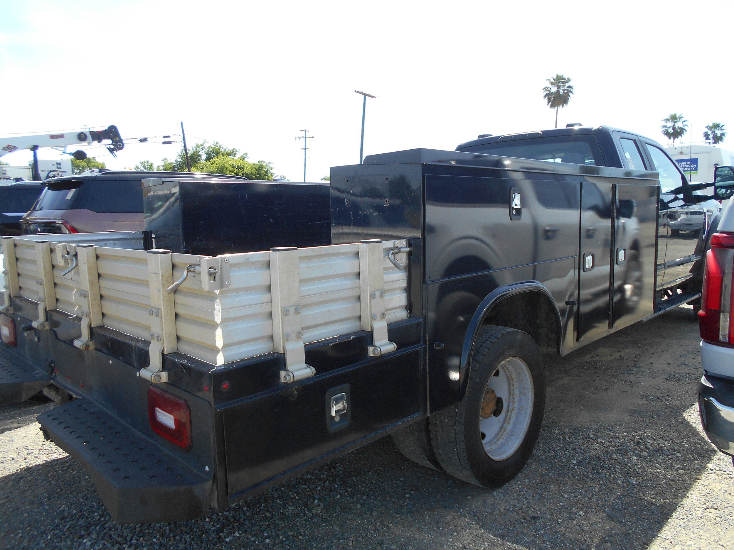 Used 2022 Ford F450 XL w/ Power Equipment Group image 4