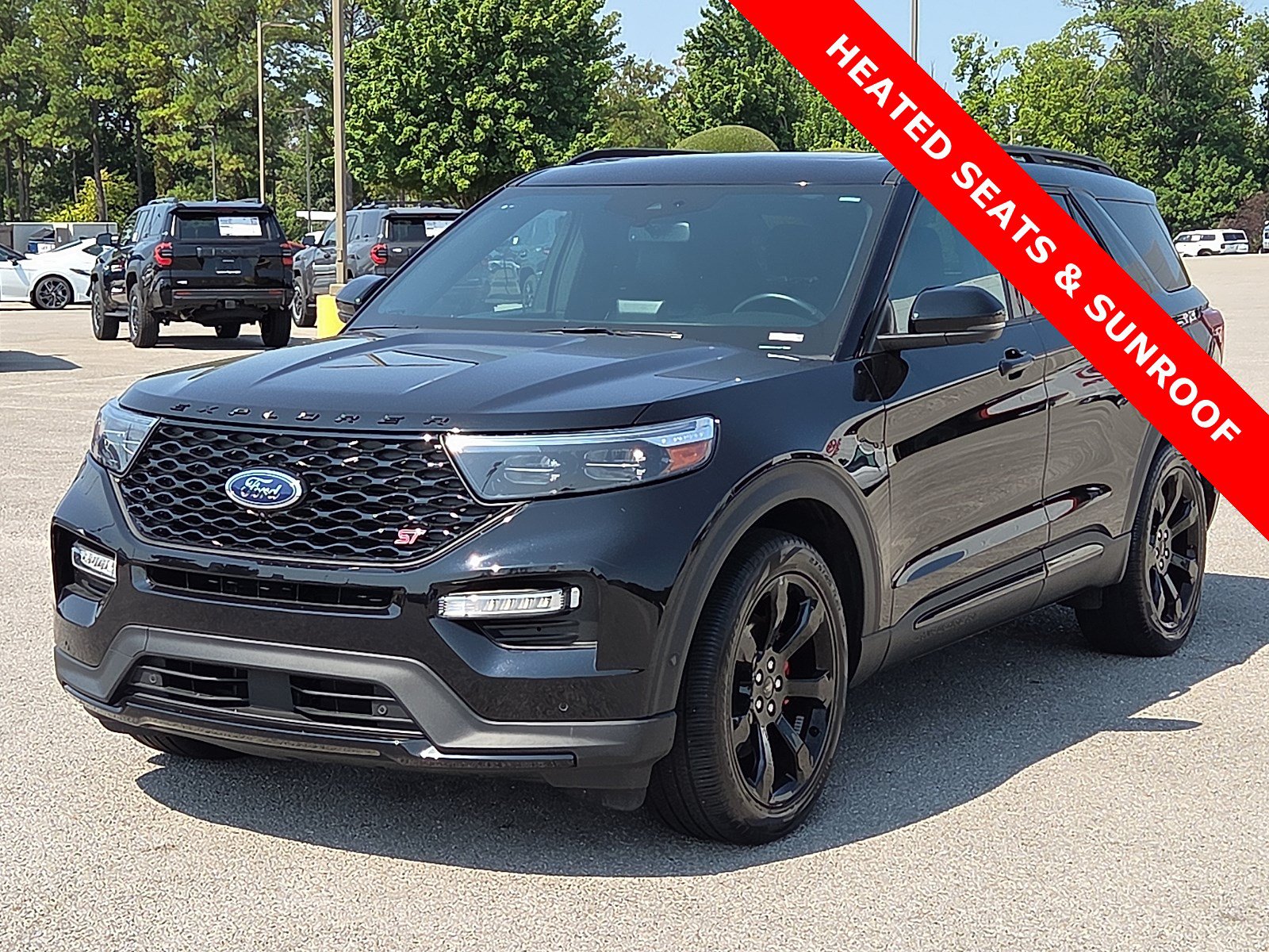 Used 2023 Ford Explorer ST w/ Equipment Group 401A AWD/4WD image 2