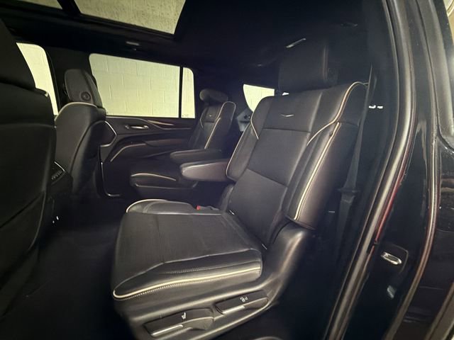 Certified 2022 Cadillac Escalade ESV Premium Luxury AWD/4WD image 24
