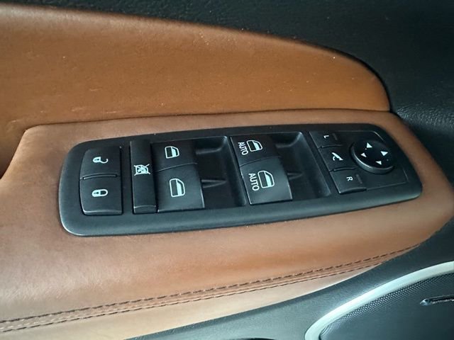 Used 2018 Jeep Grand Cherokee Summit w/ Platinum Series Group image 32