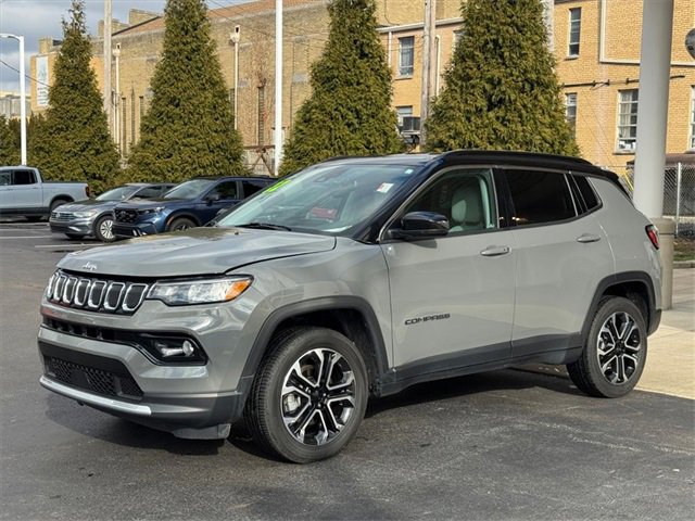 Used 2022 Jeep Compass Limited image 7