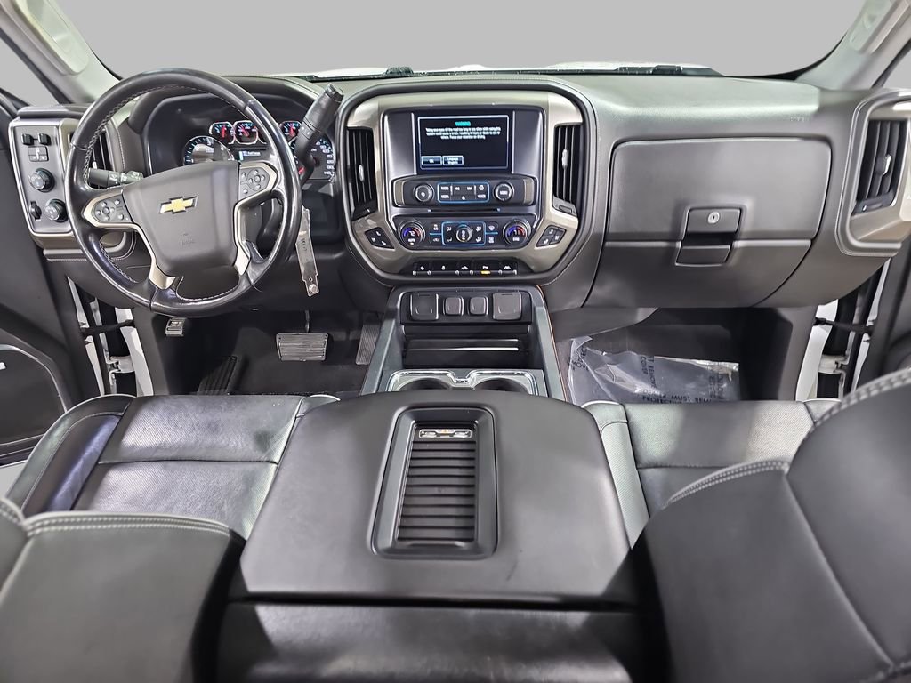 Used 2018 Chevrolet Silverado 1500 High Country image 11