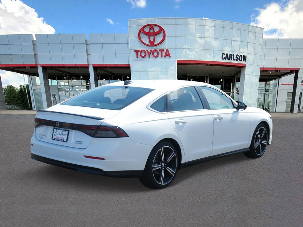 Used 2024 Honda Accord Sport image 5
