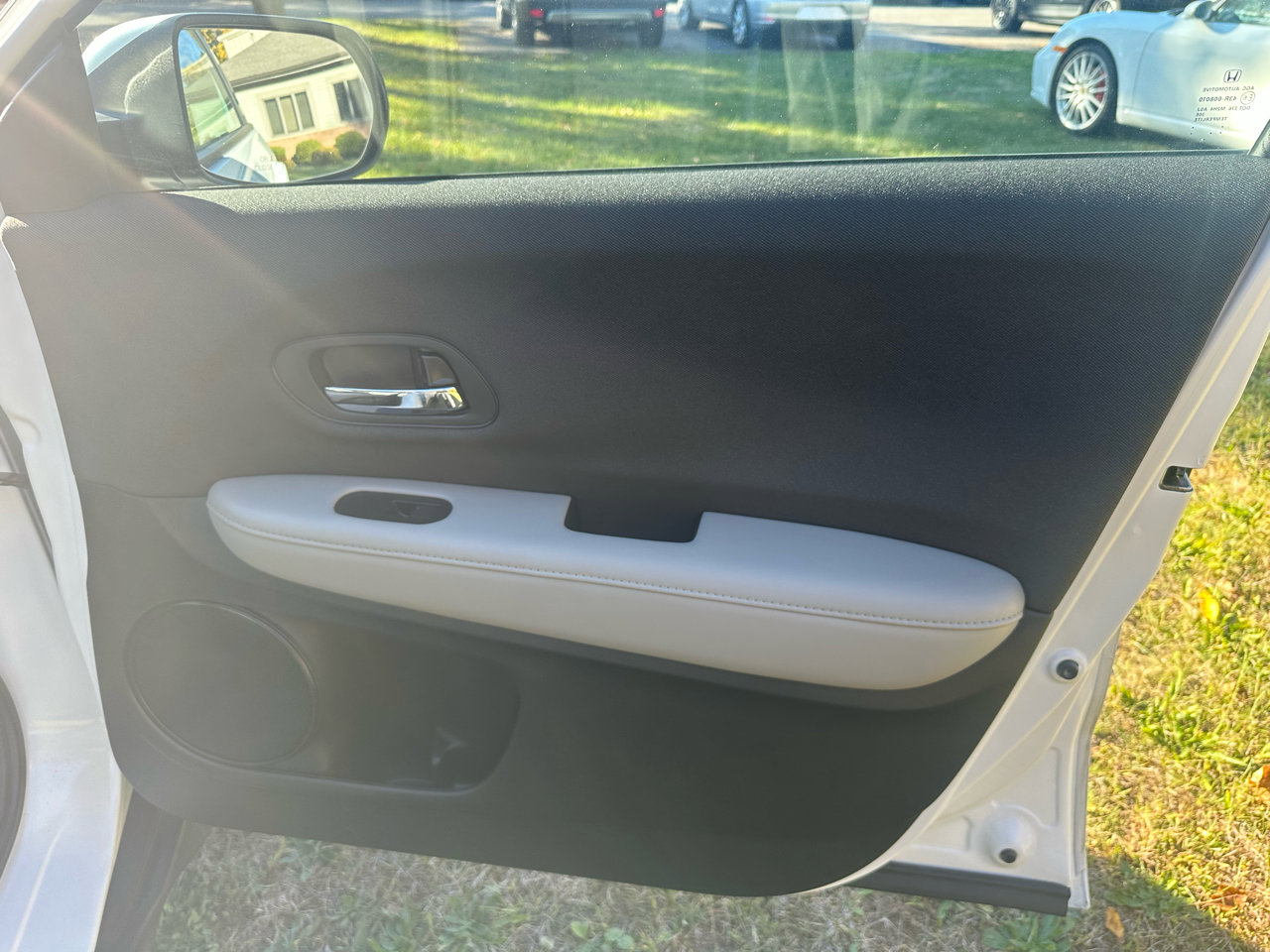 Used 2020 Honda HR-V LX image 17