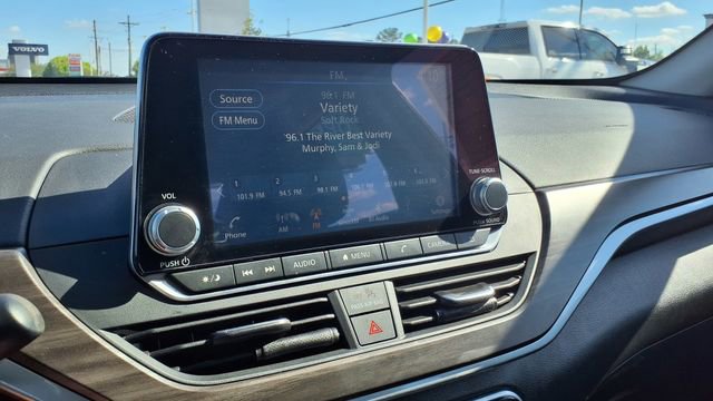 Used 2025 Nissan Altima 2.5 SV image 23