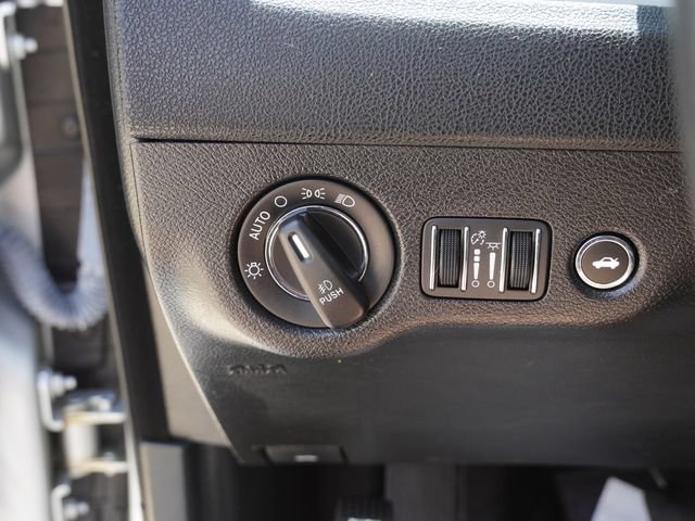 Certified 2022 Chrysler 300 Touring L RWD image 21