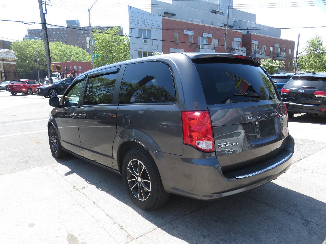 Used 2018 Dodge Grand Caravan GT FWD image 5