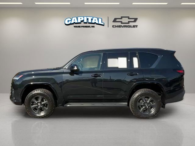 Used 2025 Lexus LX 700h Overtrail w/ Accessory Package (Z1) AWD/4WD image 2