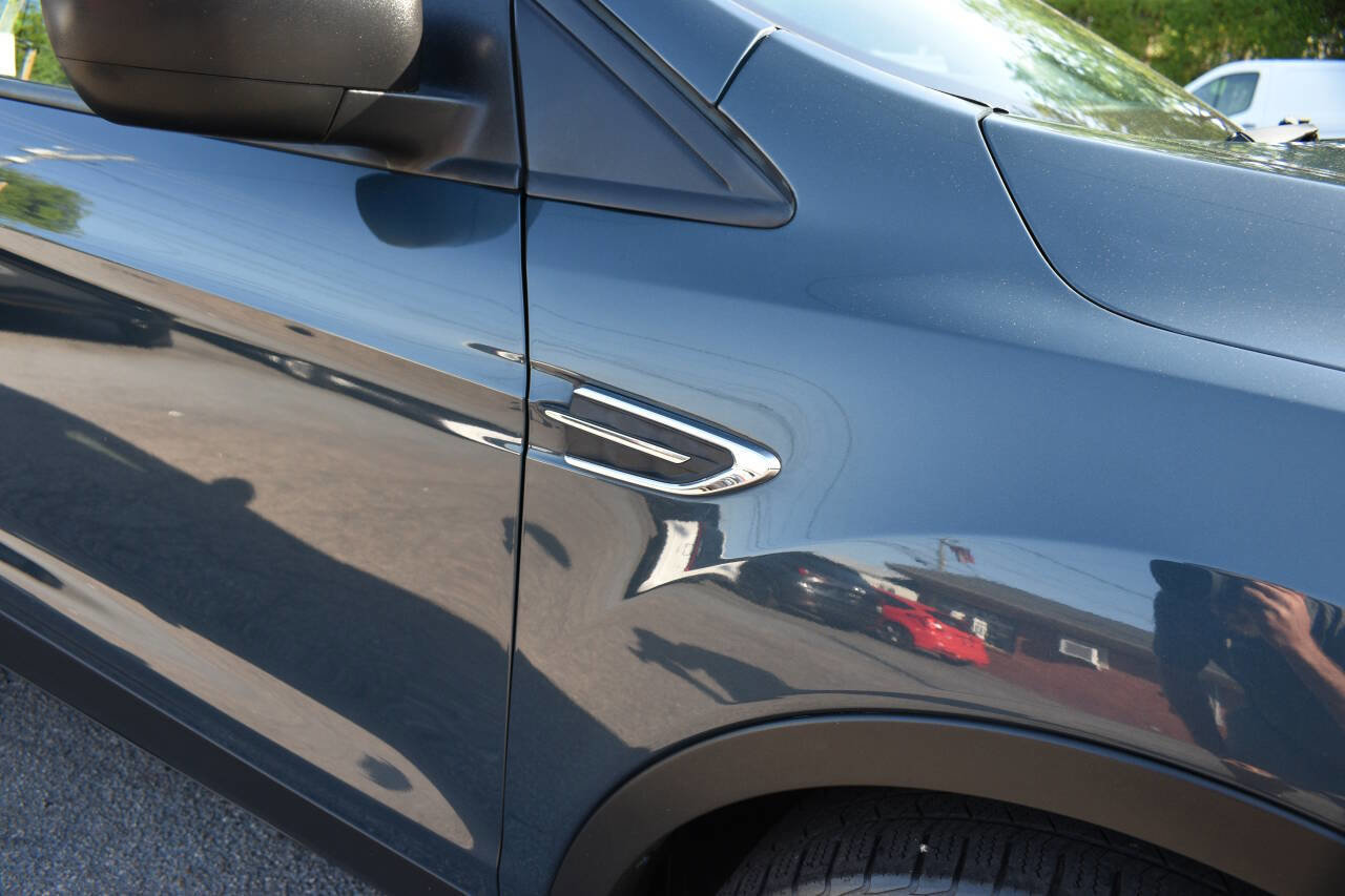 Used 2019 Ford Escape S FWD image 33