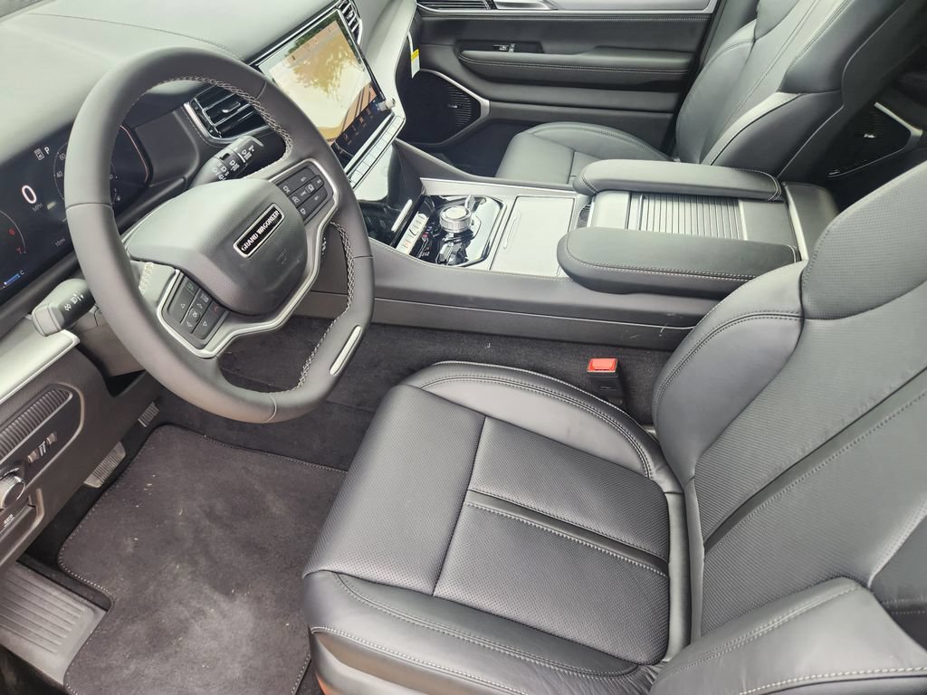 New 2026 Jeep Grand Wagoneer L Limited AWD/4WD image 8