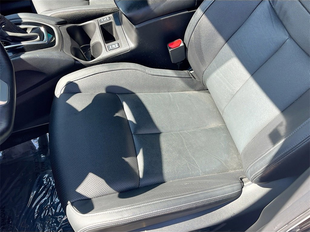 Used 2022 Nissan Rogue Sport SL w/ Premium Package image 18