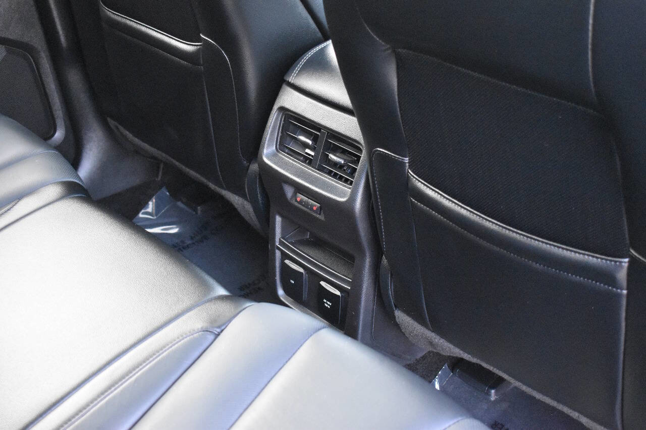 Used 2017 Ford Edge Titanium w/ Equipment Group 301A image 16