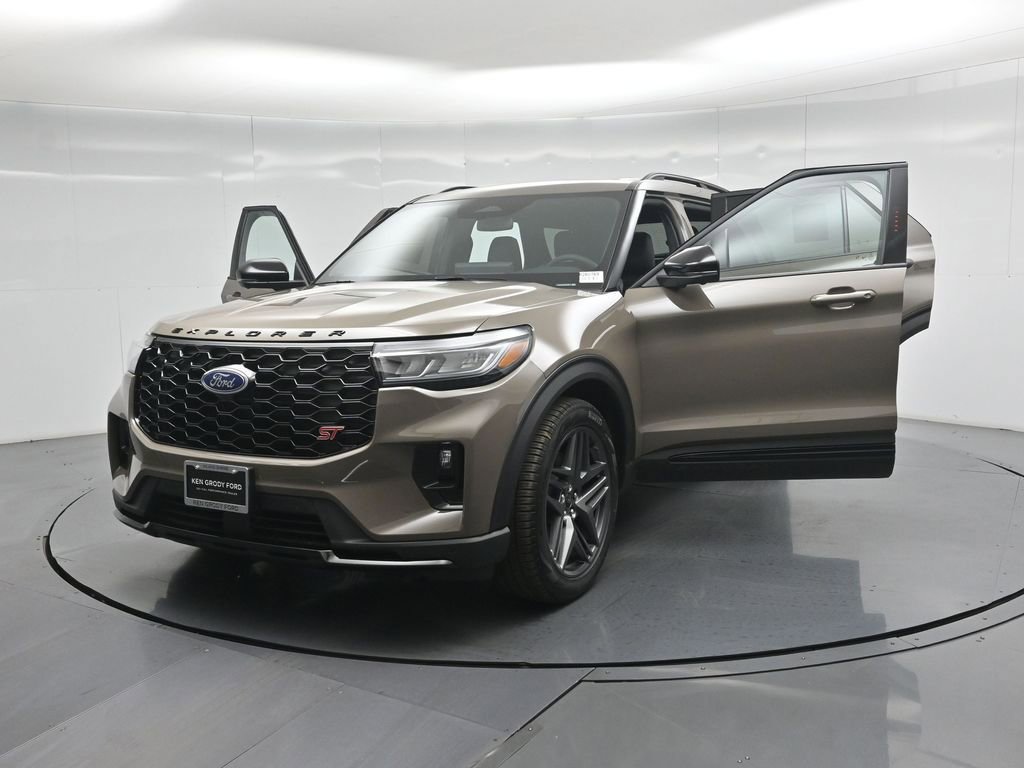 New 2026 Ford Explorer ST image 28