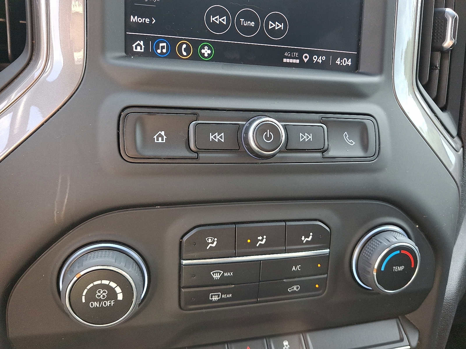 Used 2023 Chevrolet Silverado 1500 Custom image 16