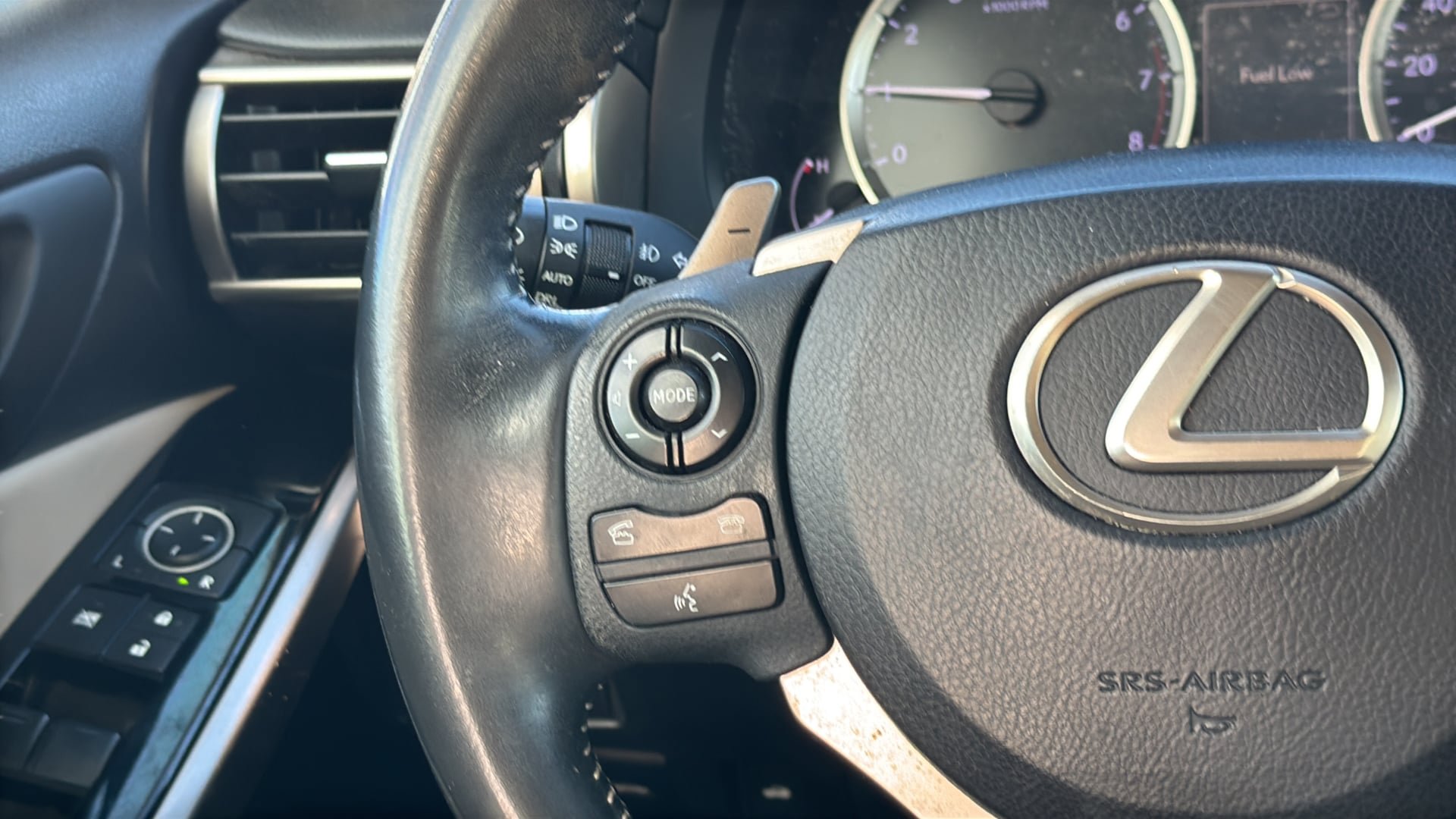 Used 2015 Lexus IS 250 RWD image 27