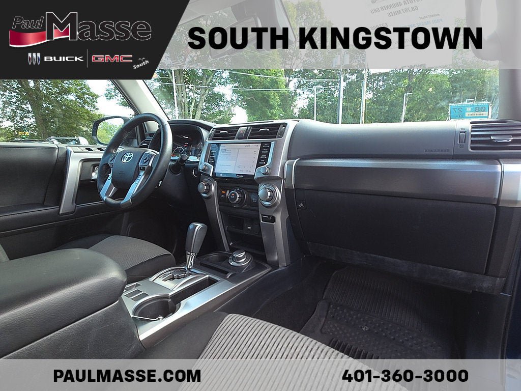 Used 2022 Toyota 4Runner SR5 AWD/4WD image 31