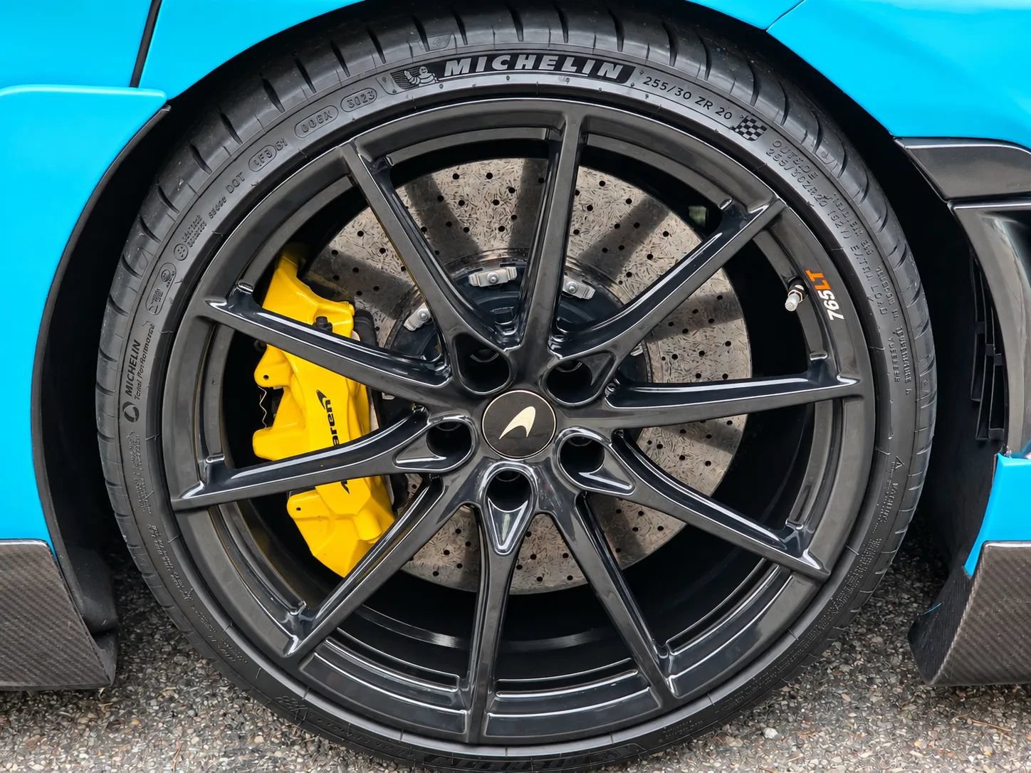 Used 2019 McLaren 720S RWD image 27