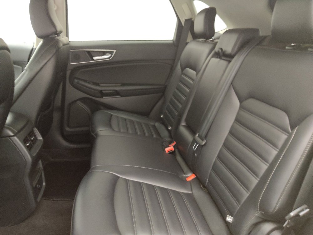 Used 2024 Ford Edge SEL image 18