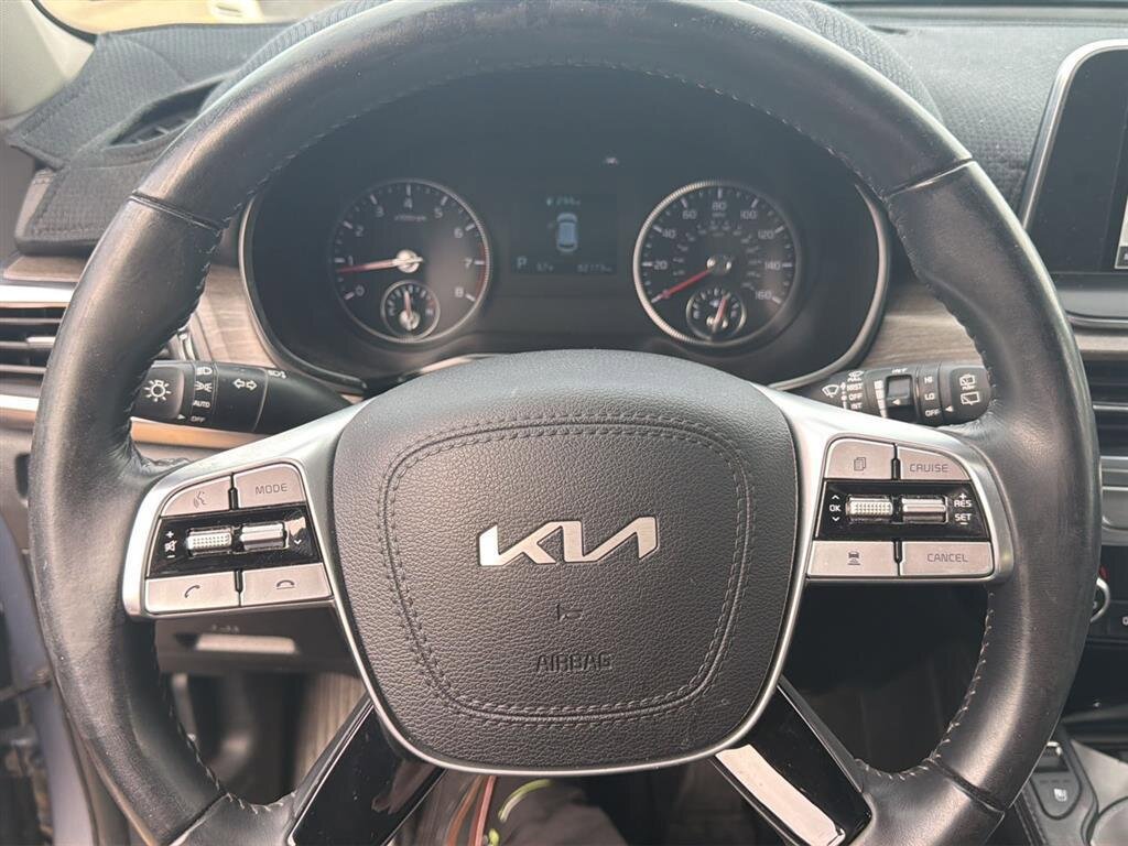 Used 2022 Kia Telluride EX image 7