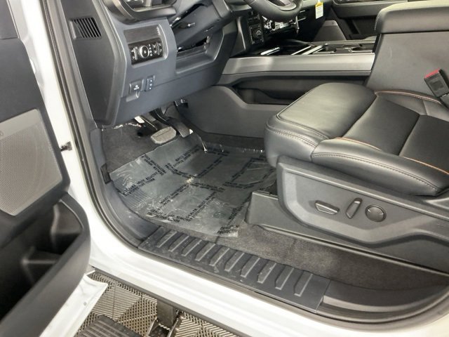 New 2026 Ford F350 Lariat image 20