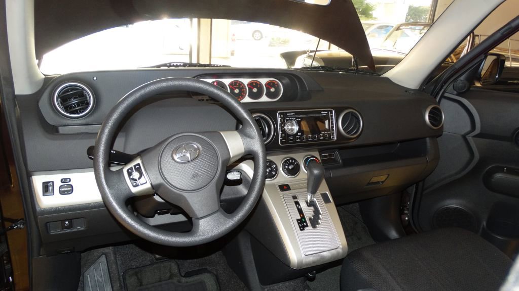 Used 2008 Scion xB image 12