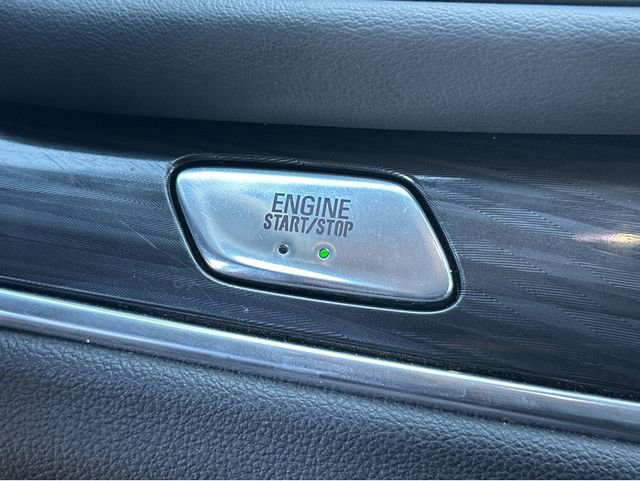 Used 2019 Buick Enclave Essence image 27