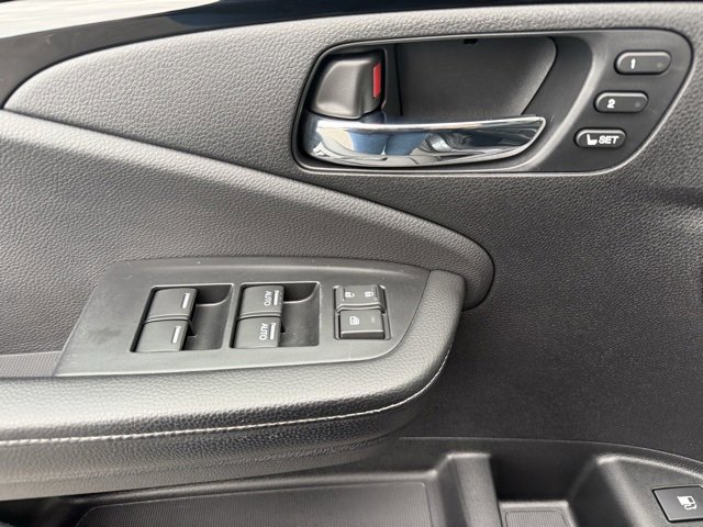 Used 2020 Honda Ridgeline RTL-E image 13