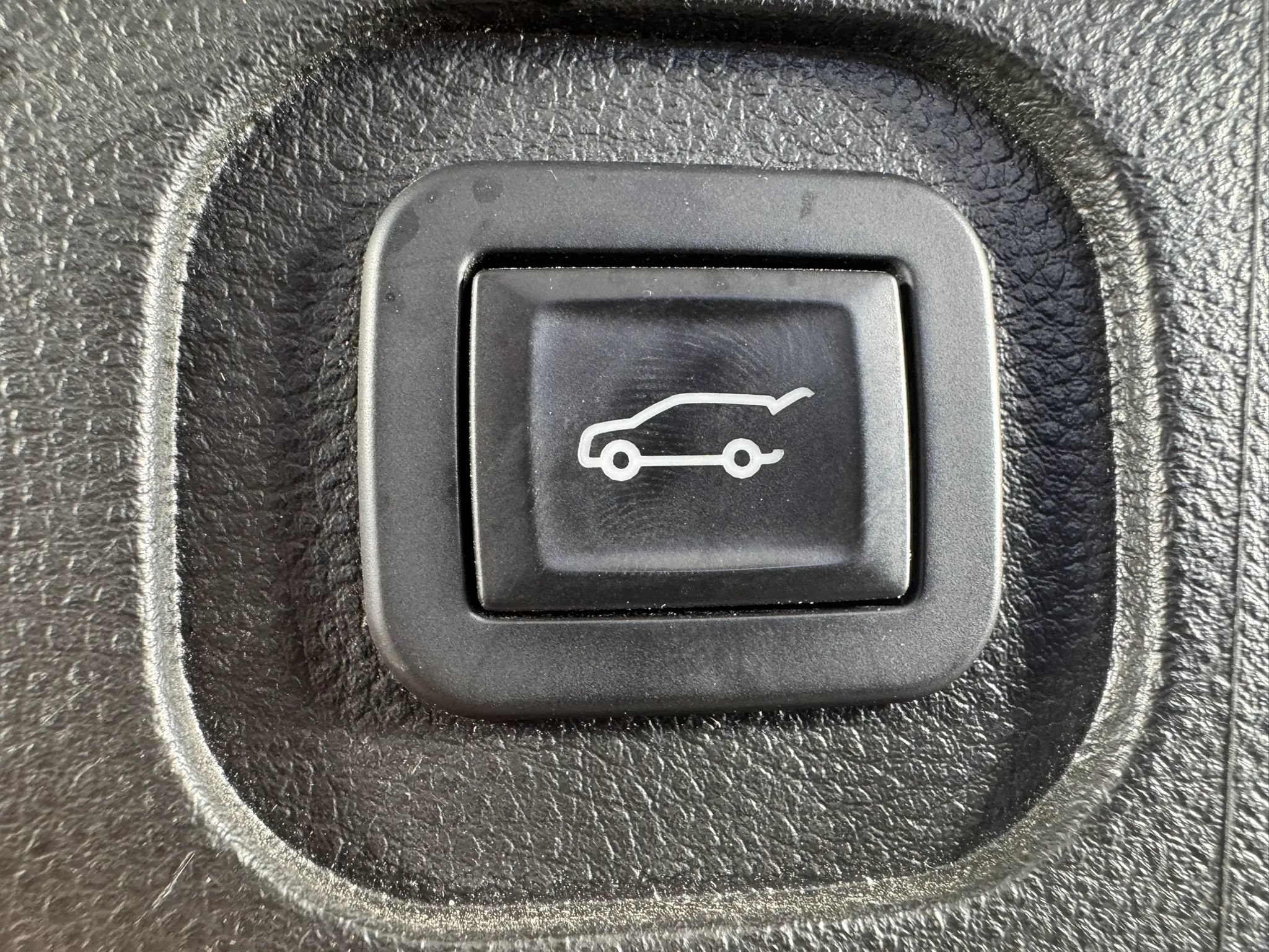 Used 2017 GMC Terrain Denali FWD image 27
