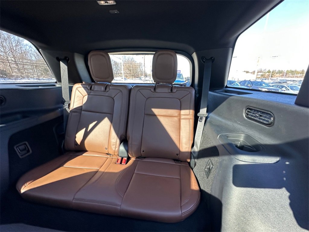 Used 2023 Lincoln Aviator Grand Touring w/ Elements Package Plus image 31